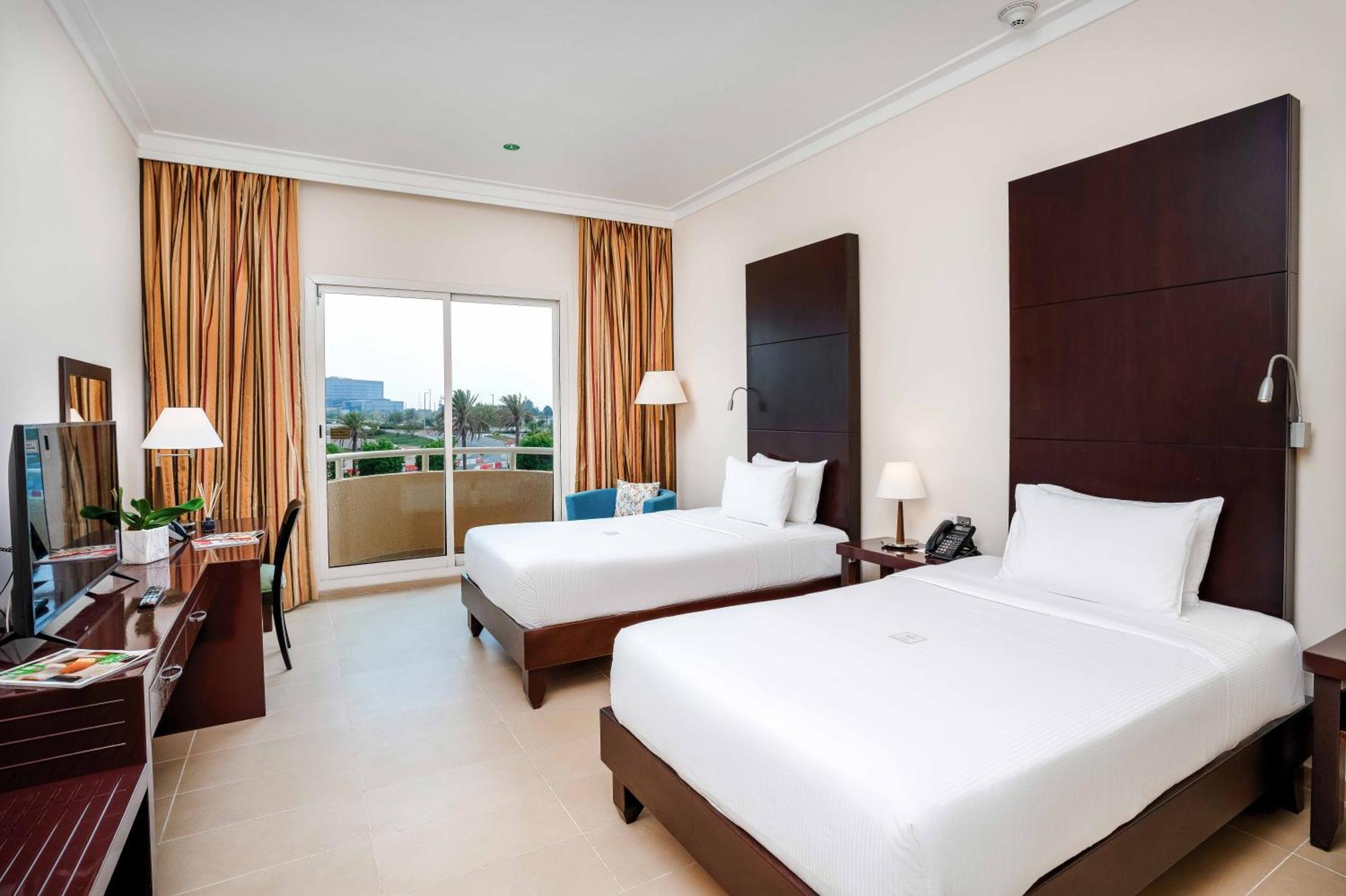 Metropolitan Al Mafraq Hotel Αμπού Ντάμπι Εξωτερικό φωτογραφία
