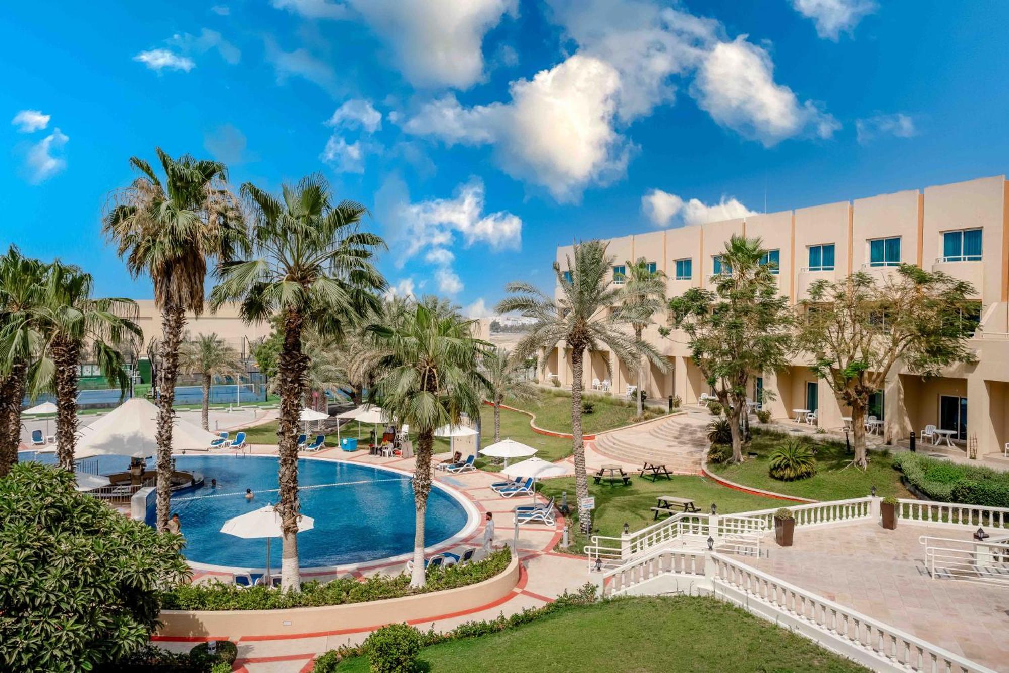 Metropolitan Al Mafraq Hotel Αμπού Ντάμπι Εξωτερικό φωτογραφία