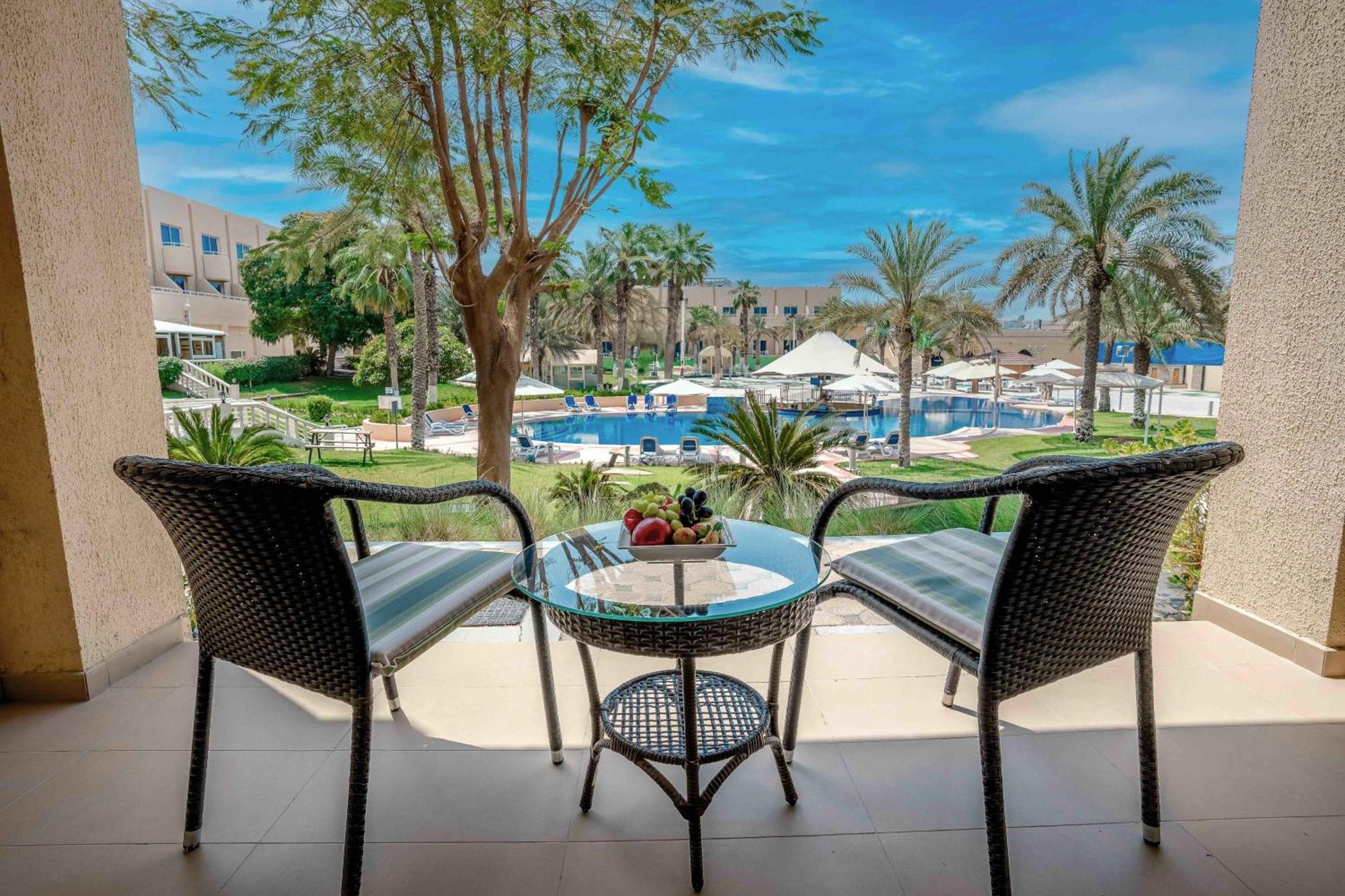 Metropolitan Al Mafraq Hotel Αμπού Ντάμπι Εξωτερικό φωτογραφία