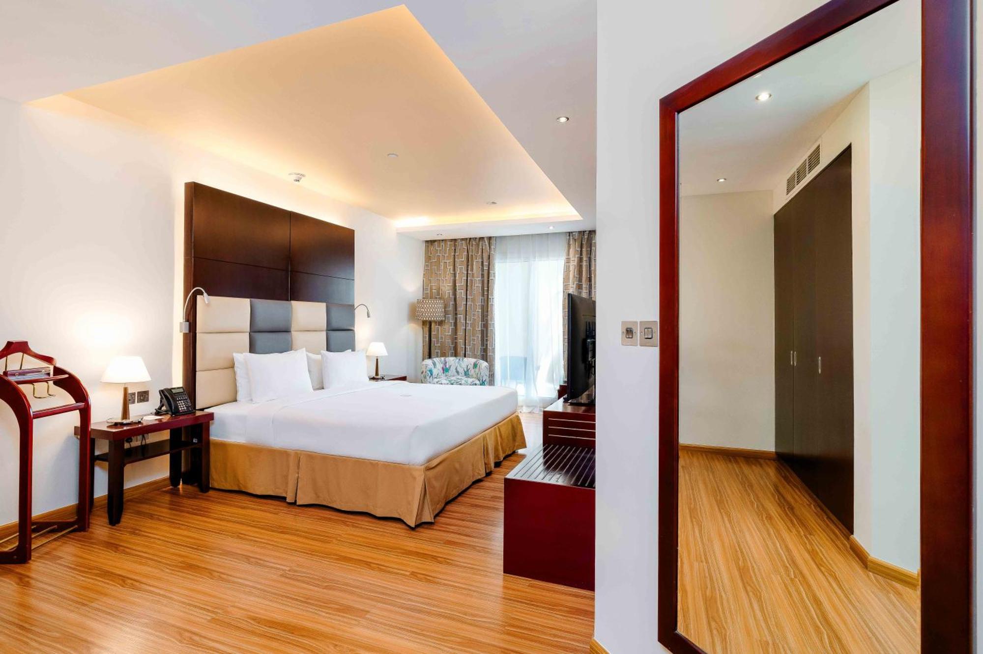 Metropolitan Al Mafraq Hotel Αμπού Ντάμπι Εξωτερικό φωτογραφία