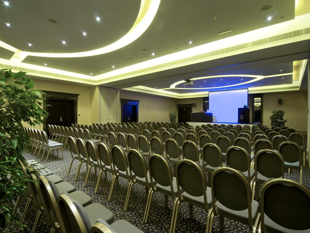 Metropolitan Al Mafraq Hotel Αμπού Ντάμπι Εξωτερικό φωτογραφία
